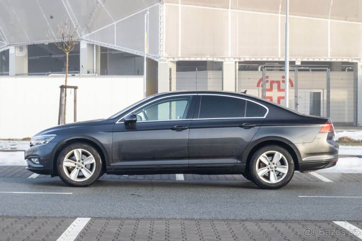 2020 Volkswagen PASSAT - 8