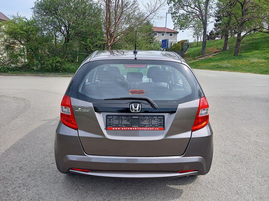 2011 Honda JAZZ - 8
