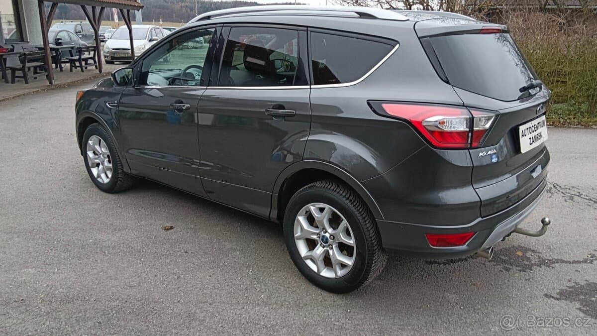 2019 Ford KUGA - 8