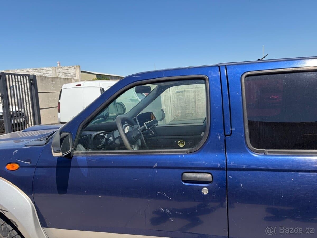 2003 Nissan NAVARA - 8