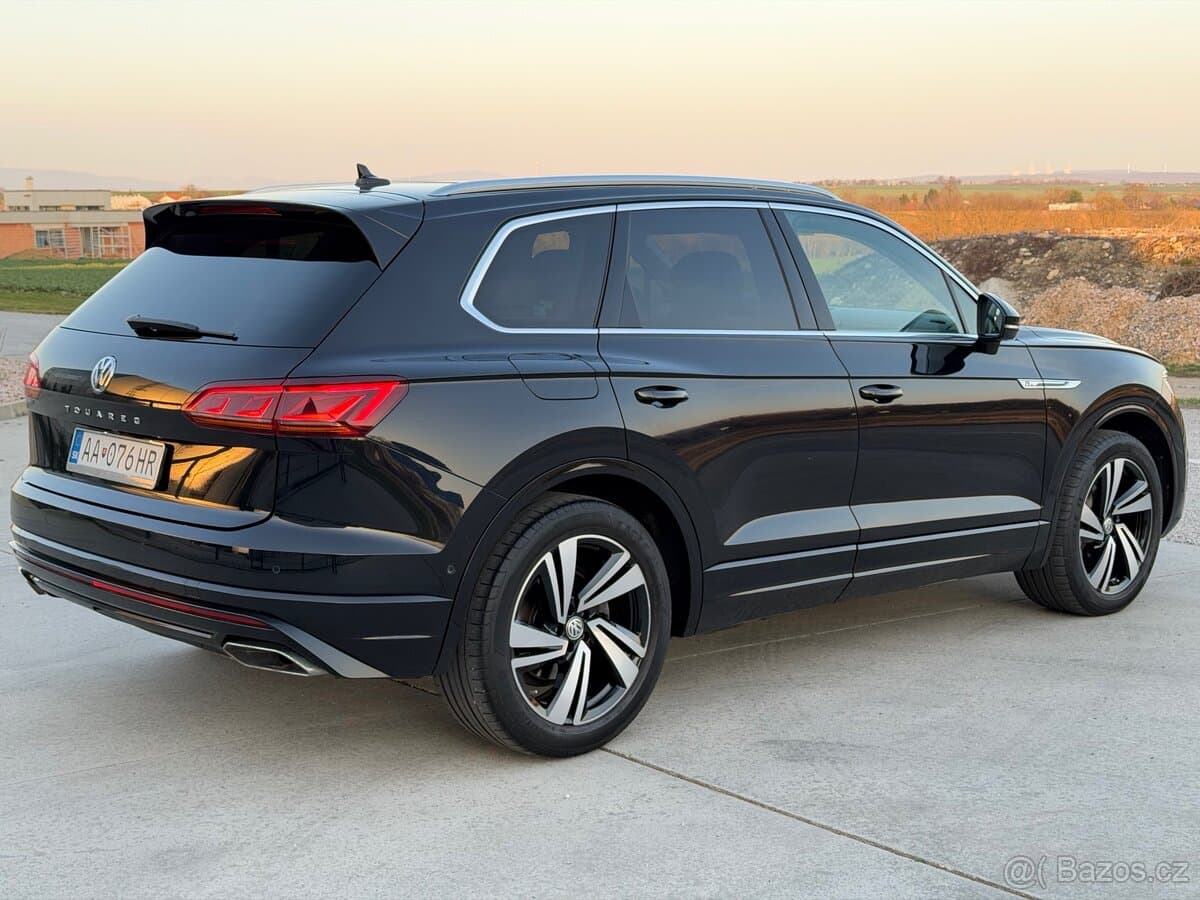 2018 Volkswagen TOUAREG - 8
