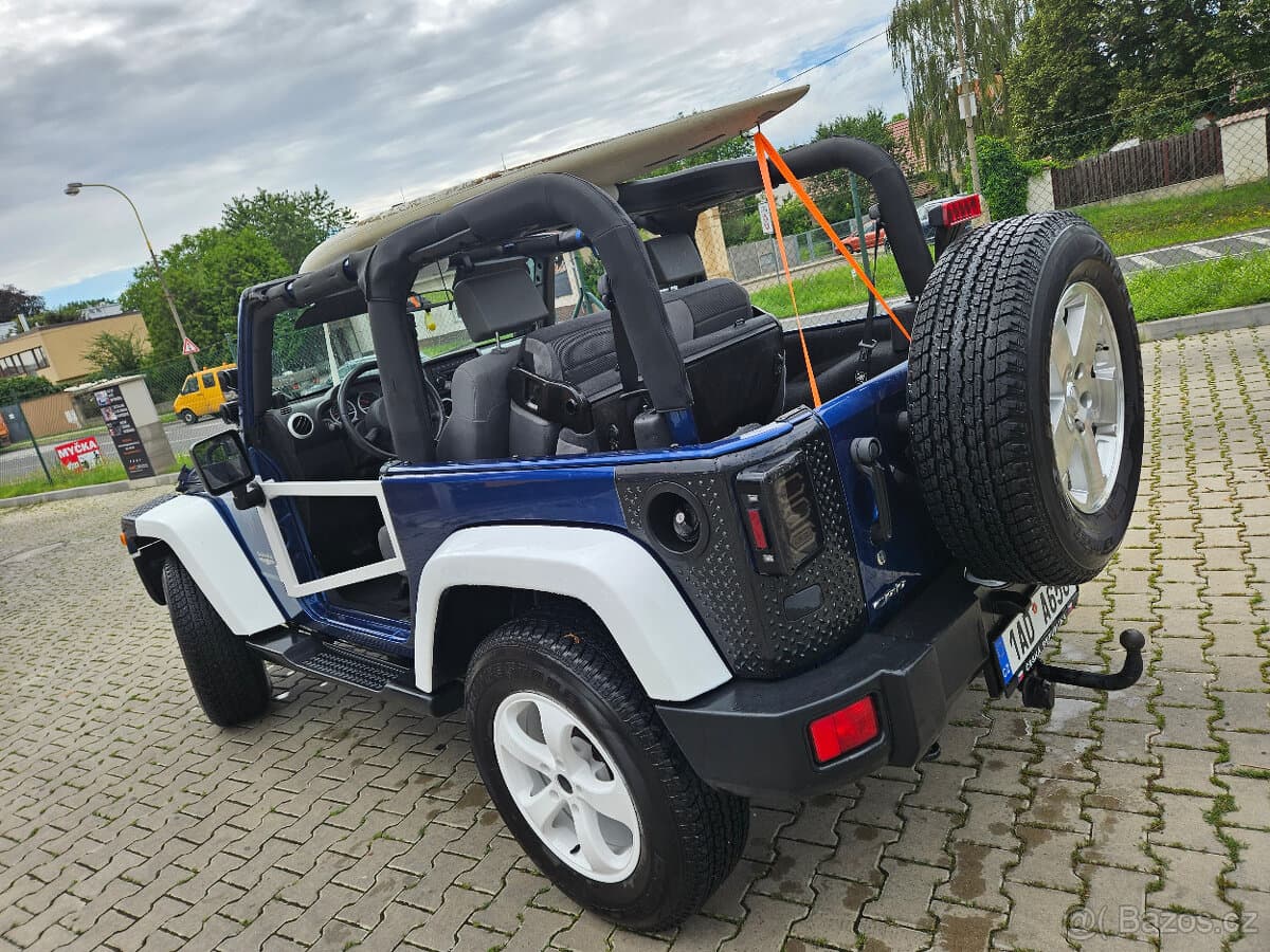 2010 Jeep WRANGLER - 8