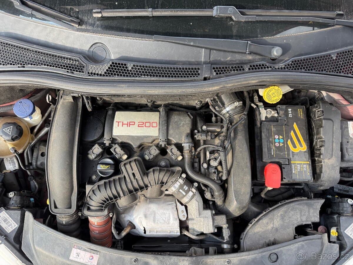 2014 Peugeot 208 - 8