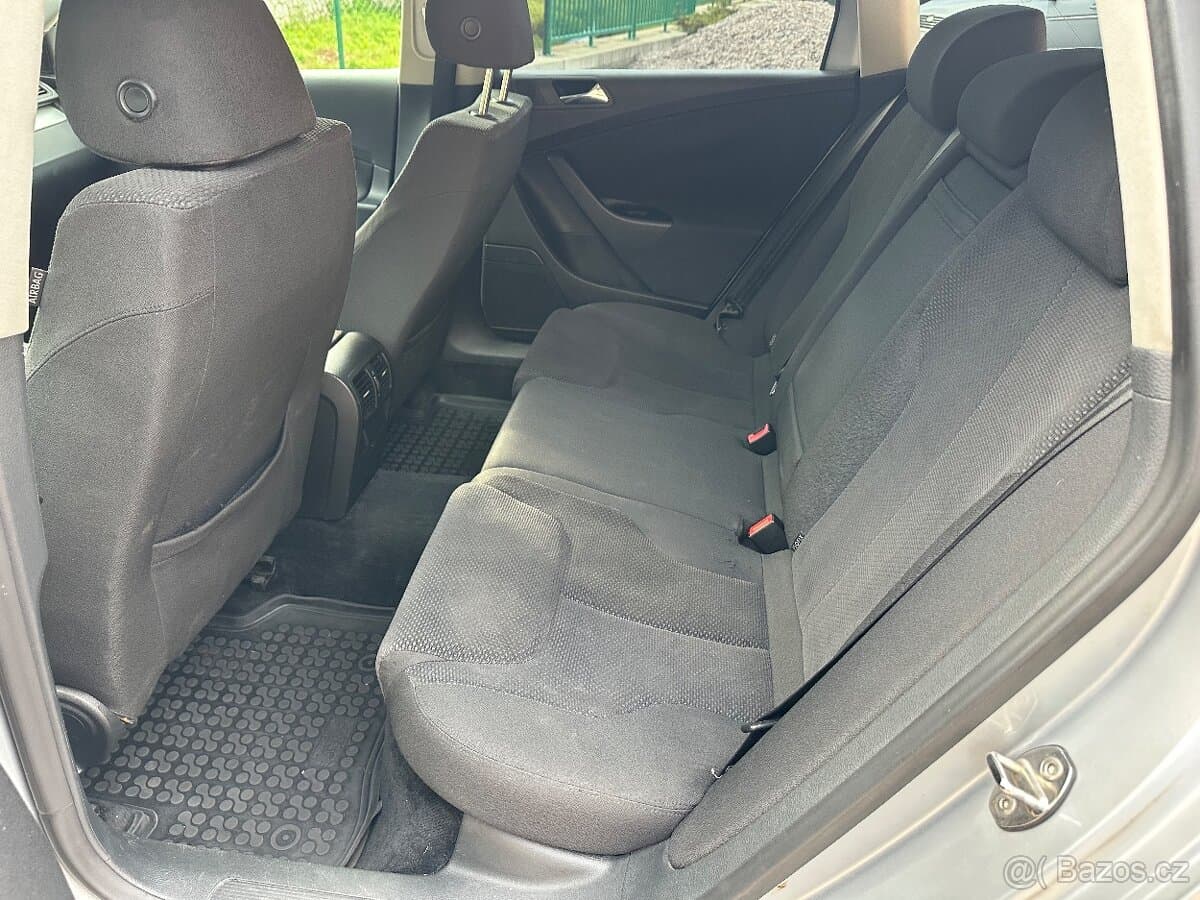 2007 Volkswagen PASSAT - 8
