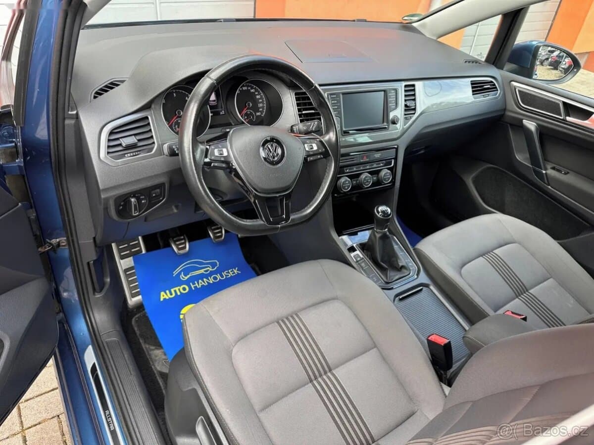 2016 Volkswagen GOLF - 8