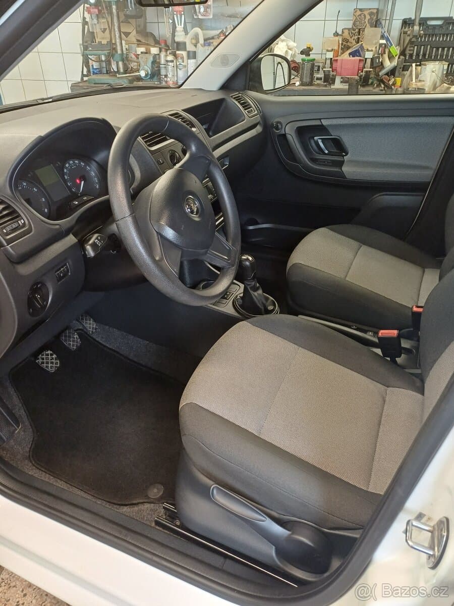 2014 Škoda FABIA - 8