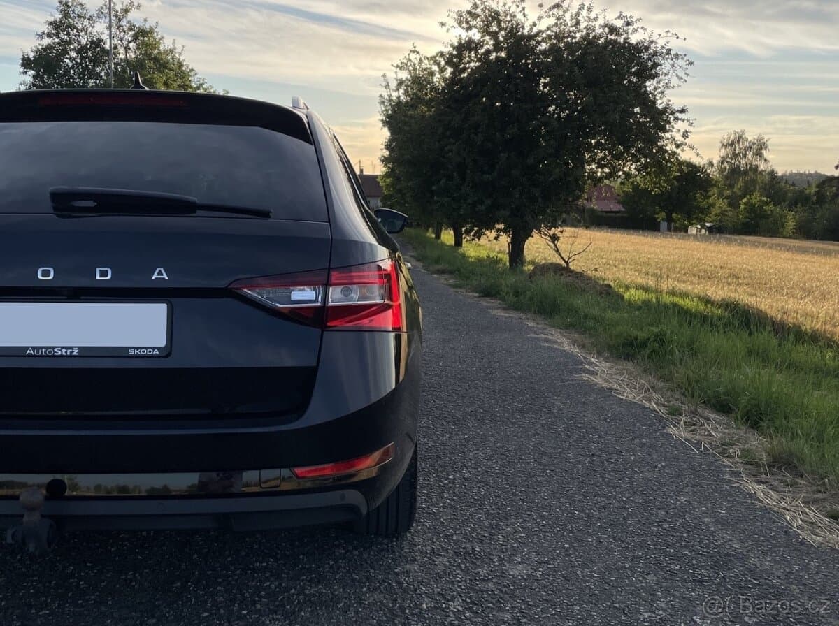 2020 Škoda SUPERB - 8