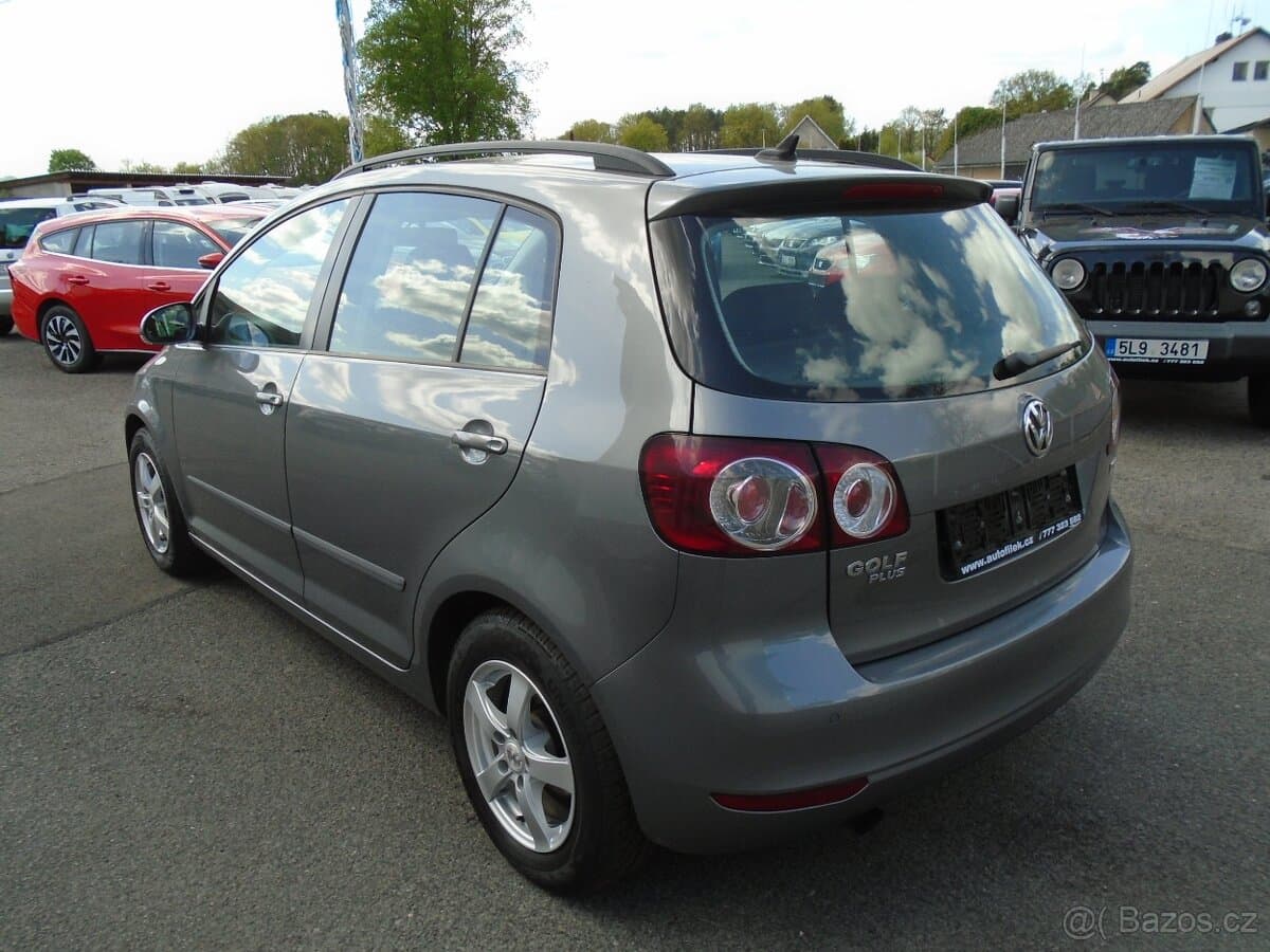 2013 Volkswagen GOLF - 8