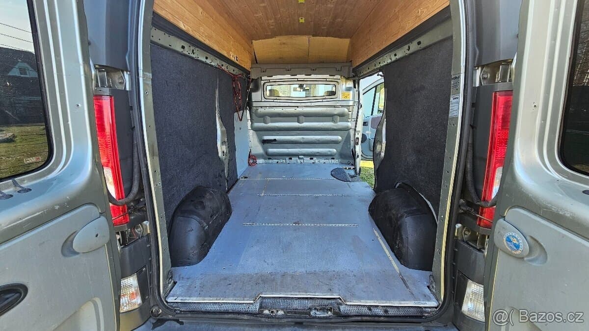 2008 Renault TRAFIC - 8