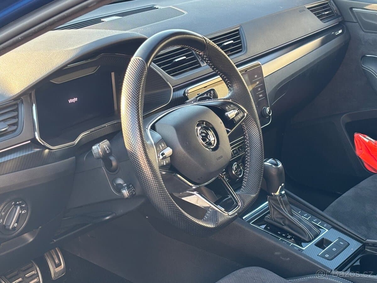 2022 Škoda SUPERB - 8
