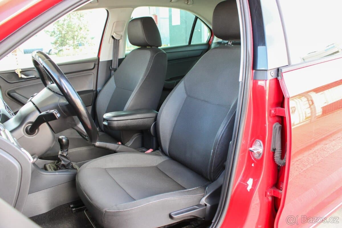 2014 Škoda RAPID - 8