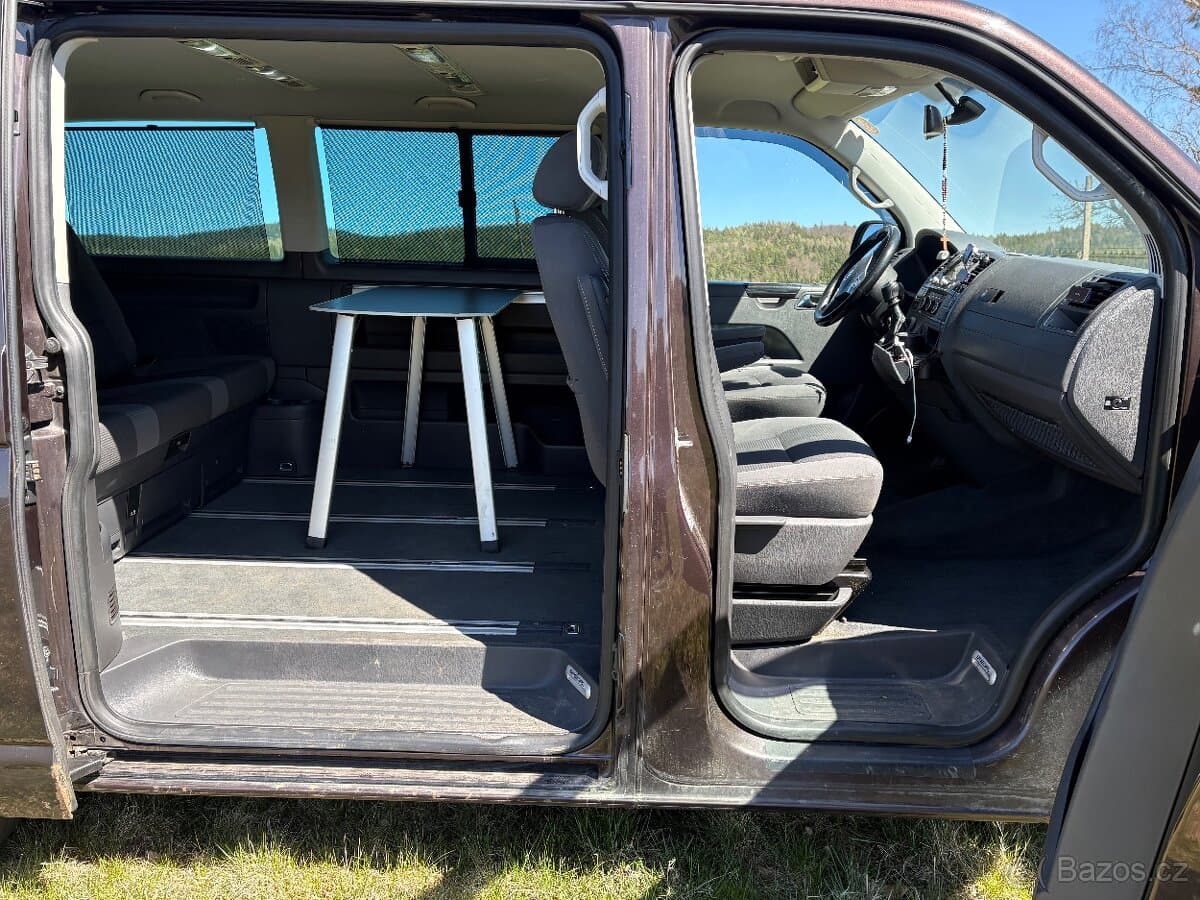 Volkswagen MULTIVAN - 8