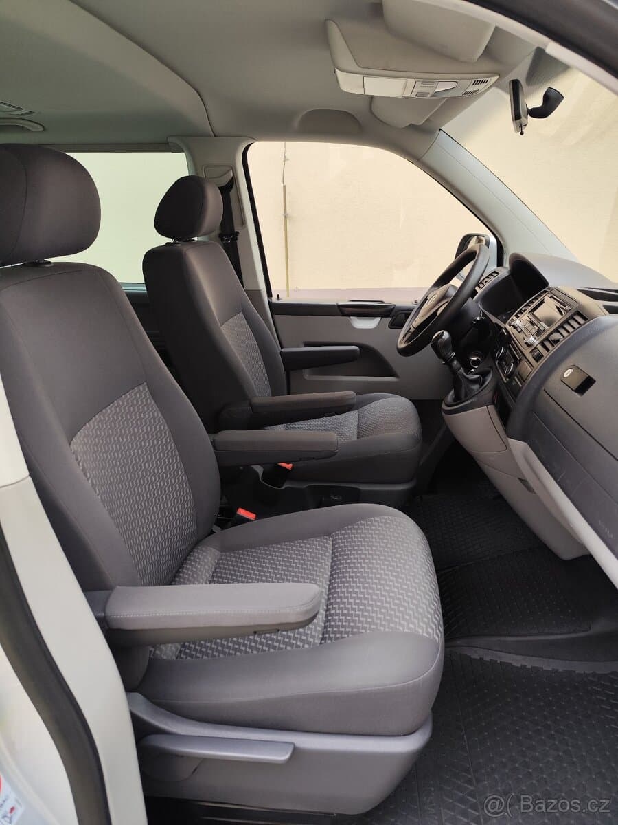 2013 Volkswagen CARAVELLE - 8