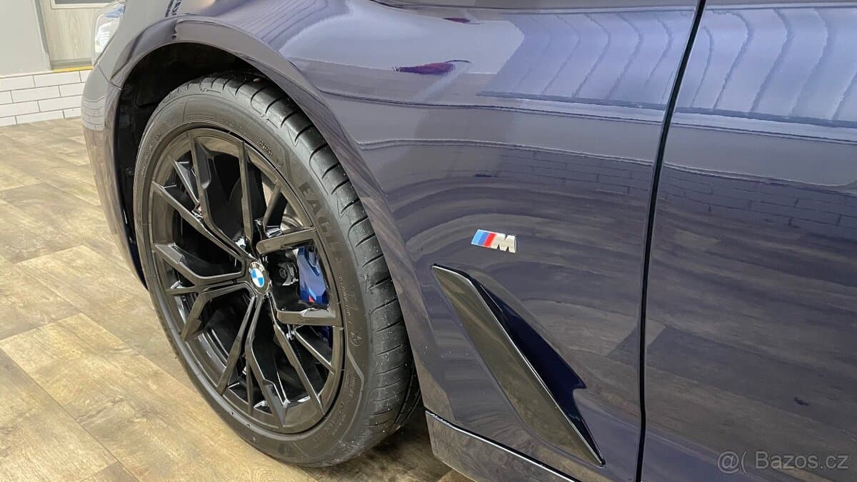 2020 BMW 5-SERIES - 8