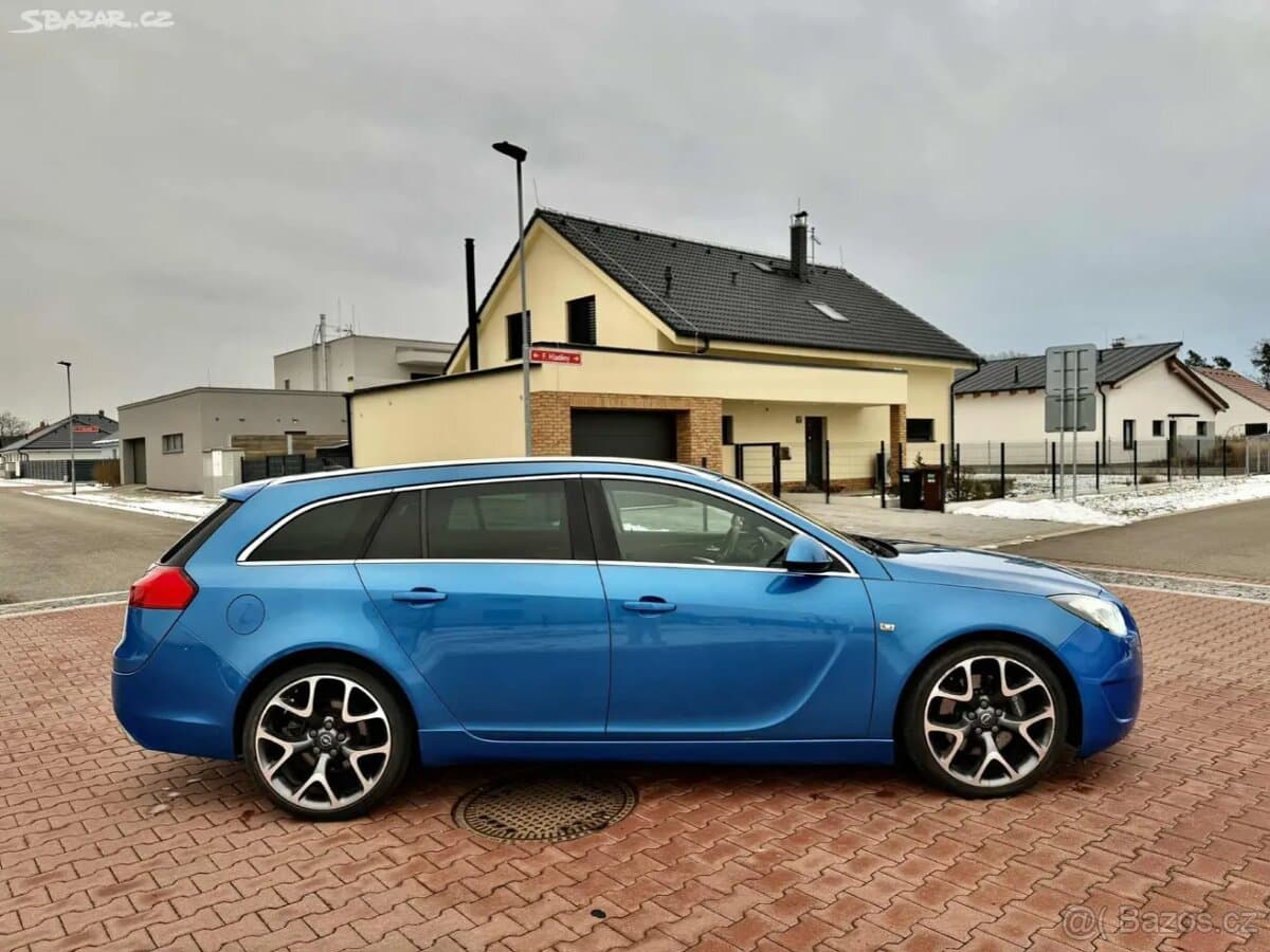2011 Opel INSIGNIA - 8