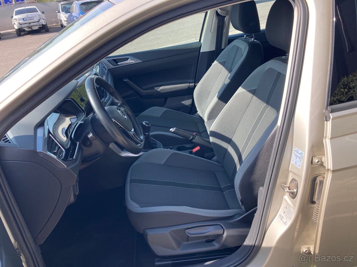 2018 Volkswagen POLO - 8