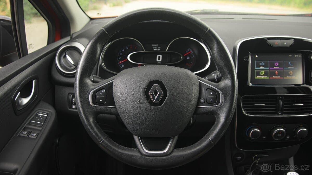 2017 Renault CLIO - 8