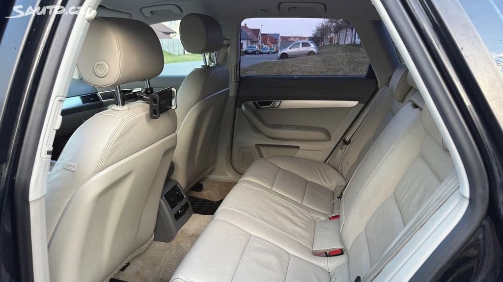 Audi A6 - 8