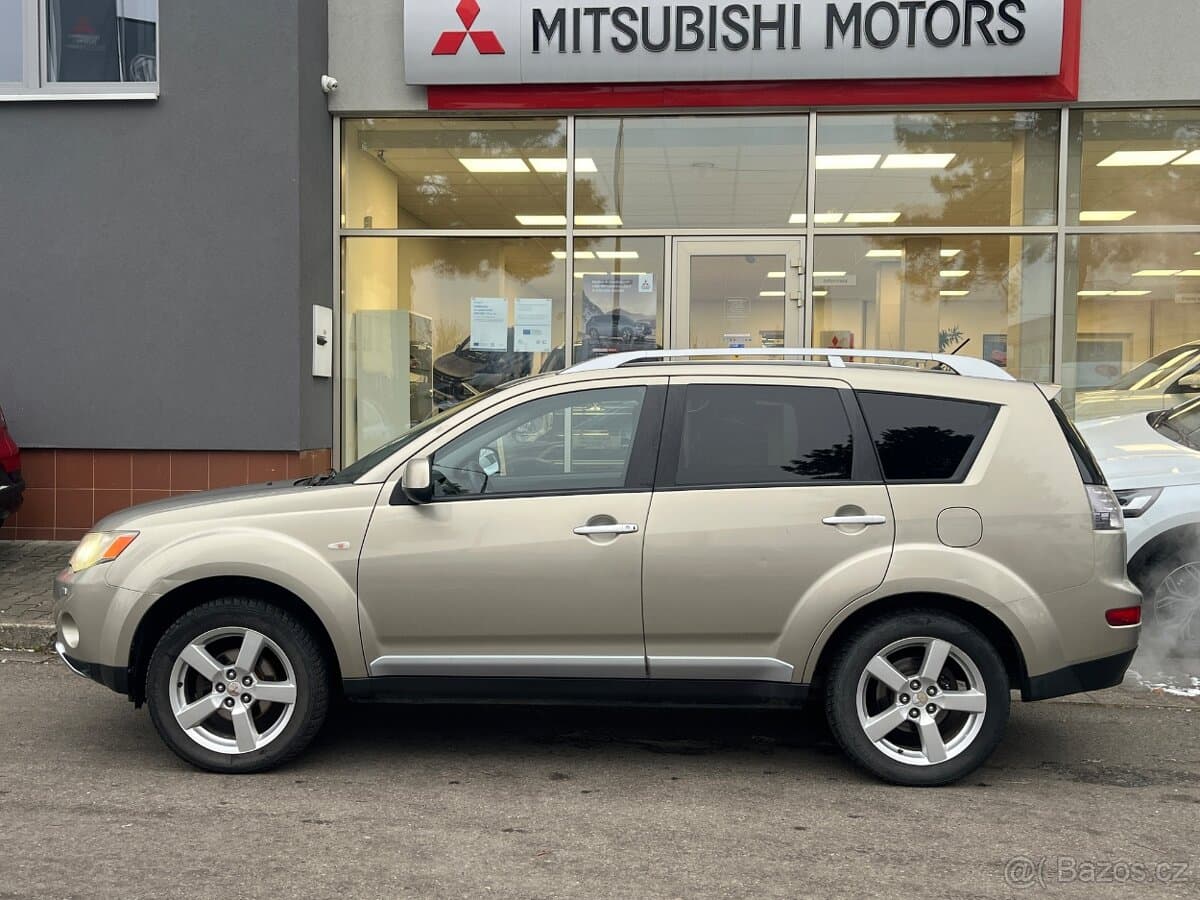 2008 Mitsubishi OUTLANDER - 8