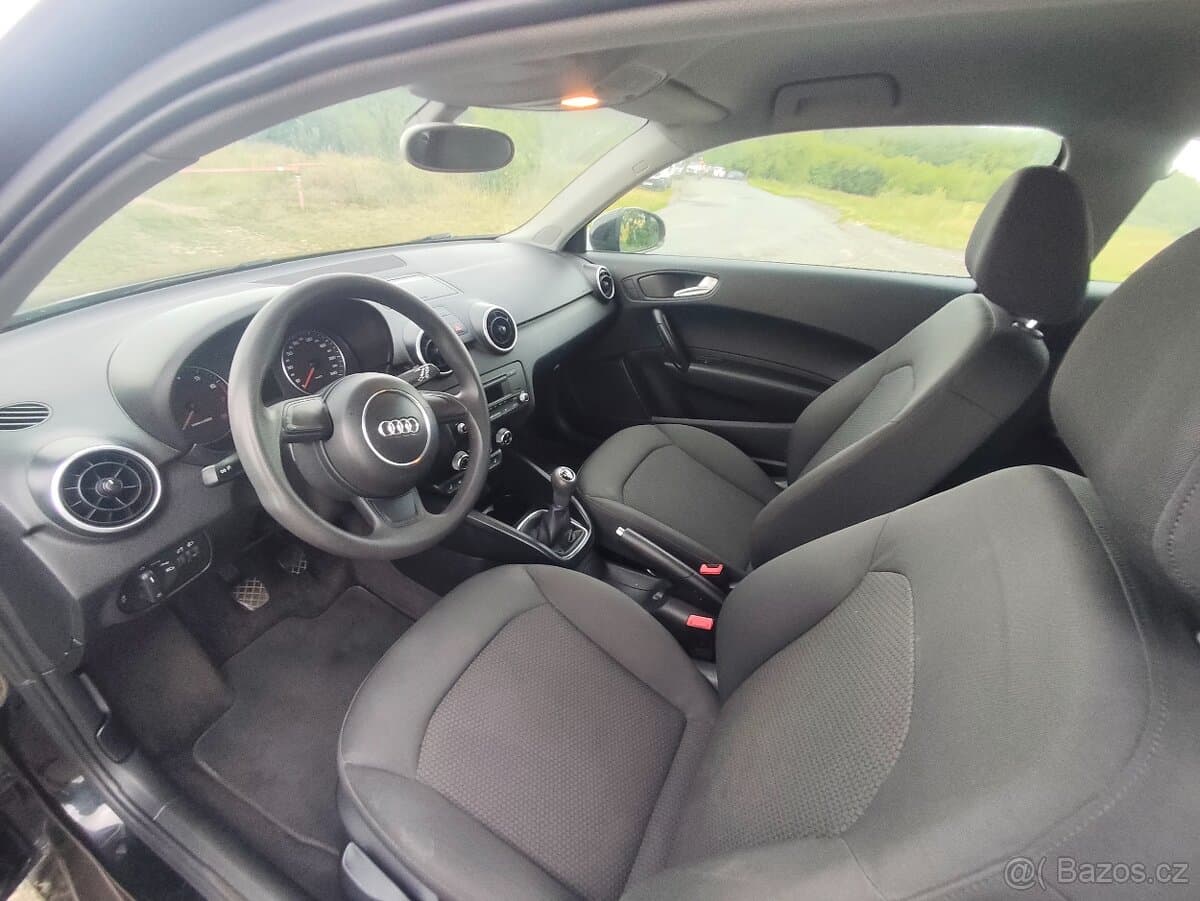 2012 Audi A1 - 8