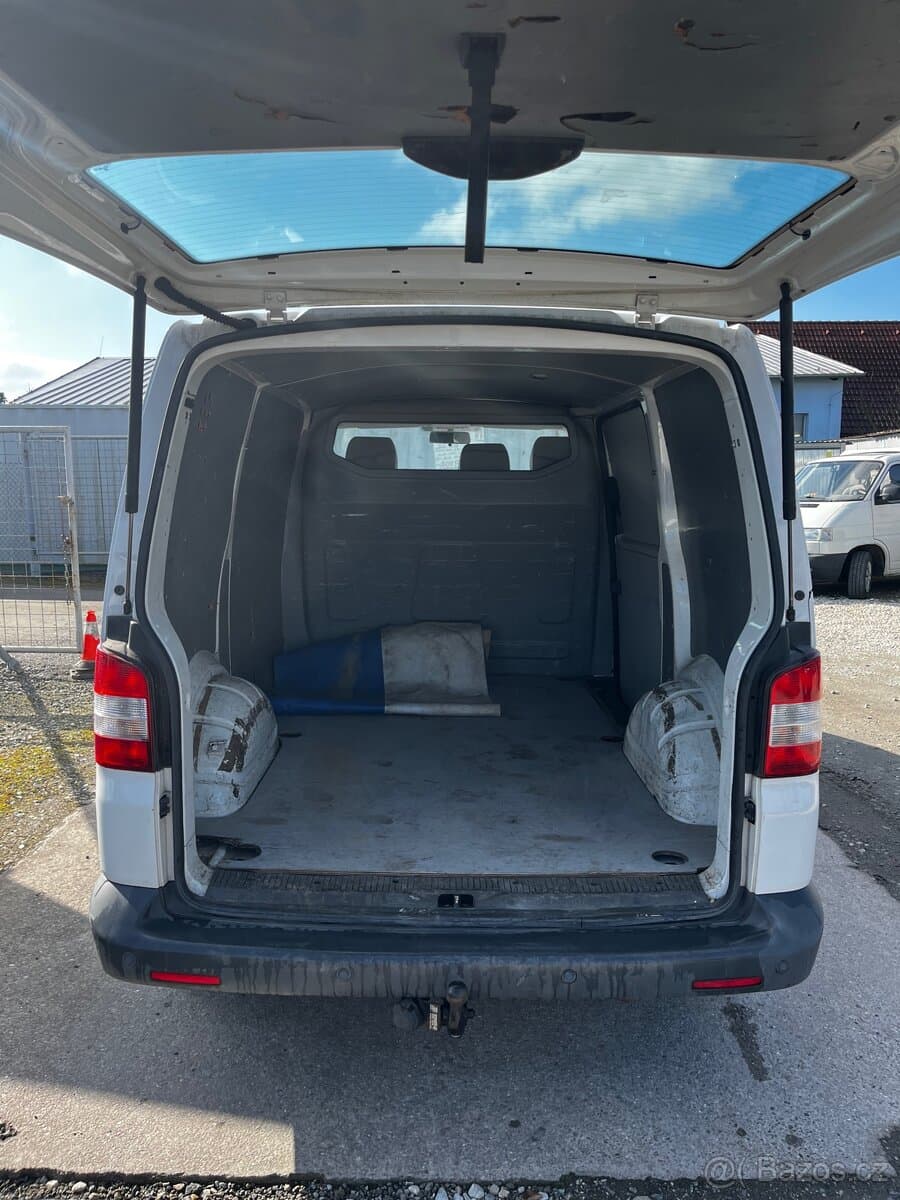 2010 Volkswagen TRANSPORTER - 8