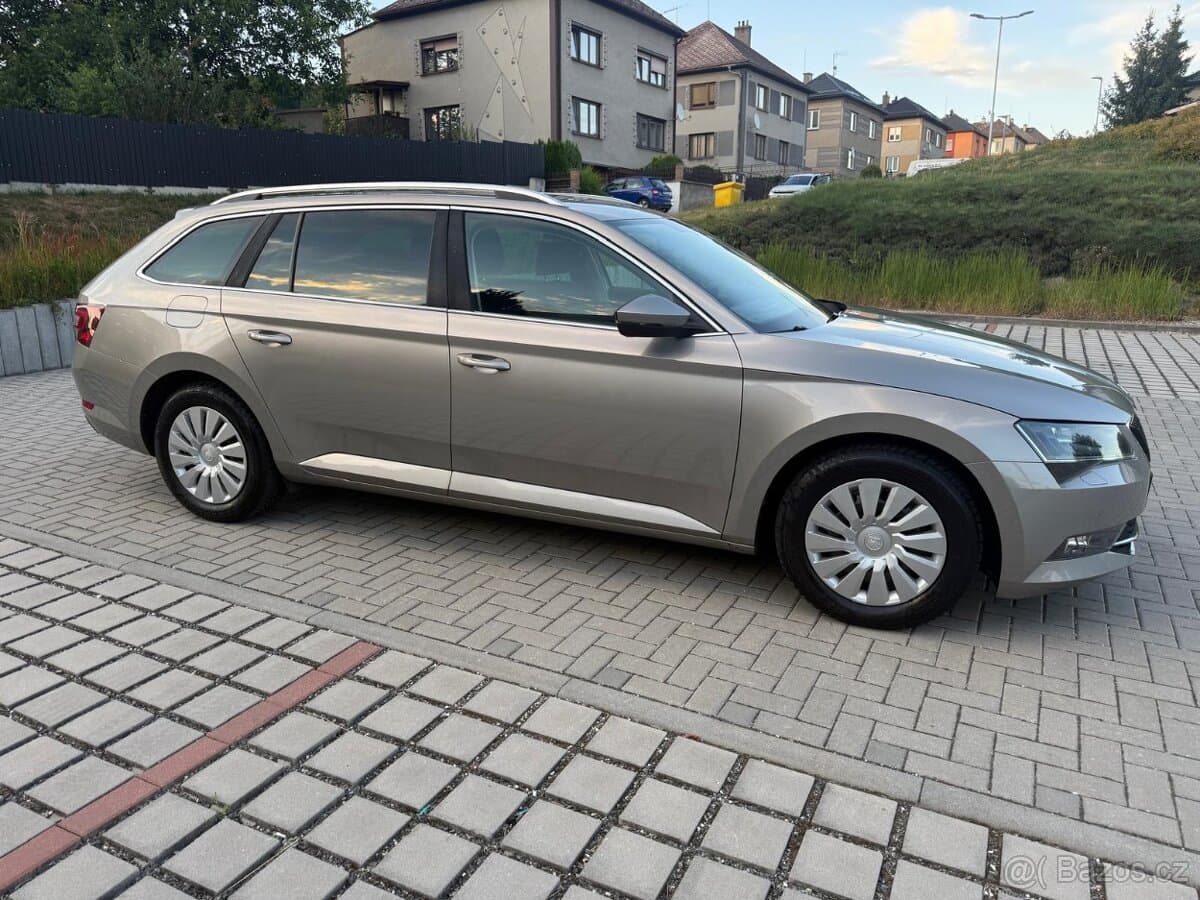 2018 Škoda SUPERB - 8