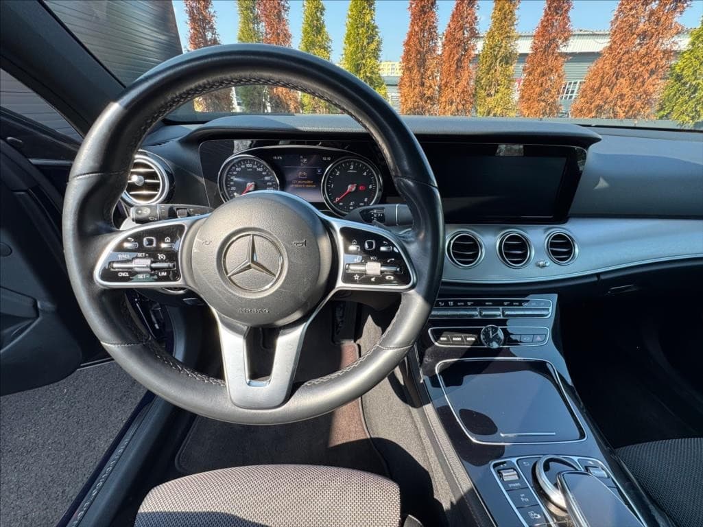 2019 Mercedes-Benz E-CLASS - 8