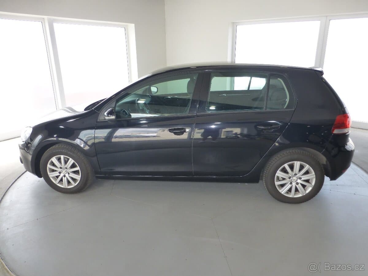 2011 Volkswagen GOLF - 8