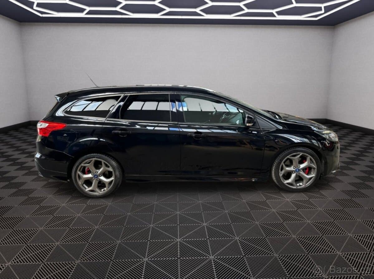 2013 Ford FOCUS - 8
