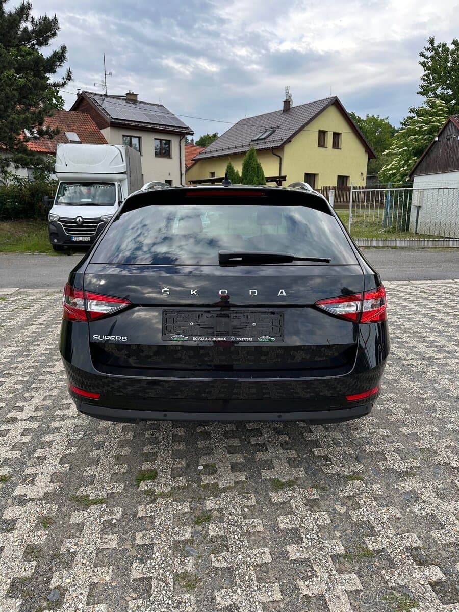 2020 Škoda SUPERB - 8
