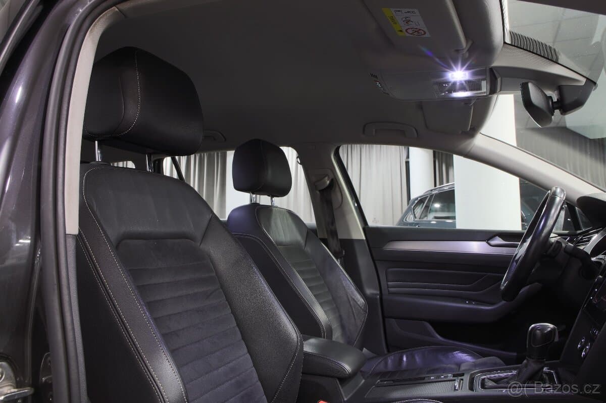 2020 Volkswagen PASSAT - 8