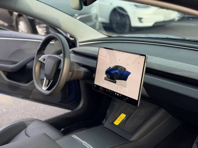2024 Tesla MODEL 3 - 8
