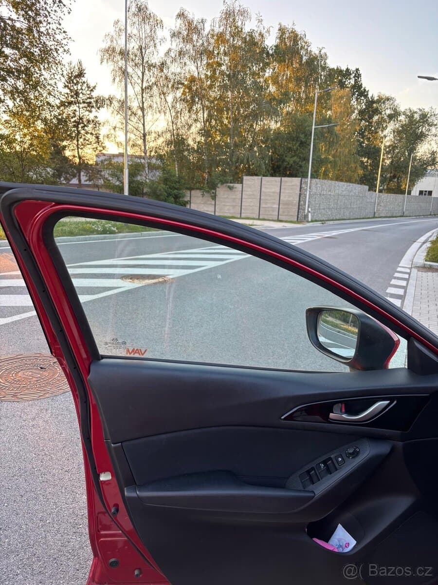 2016 Mazda 3 - 8