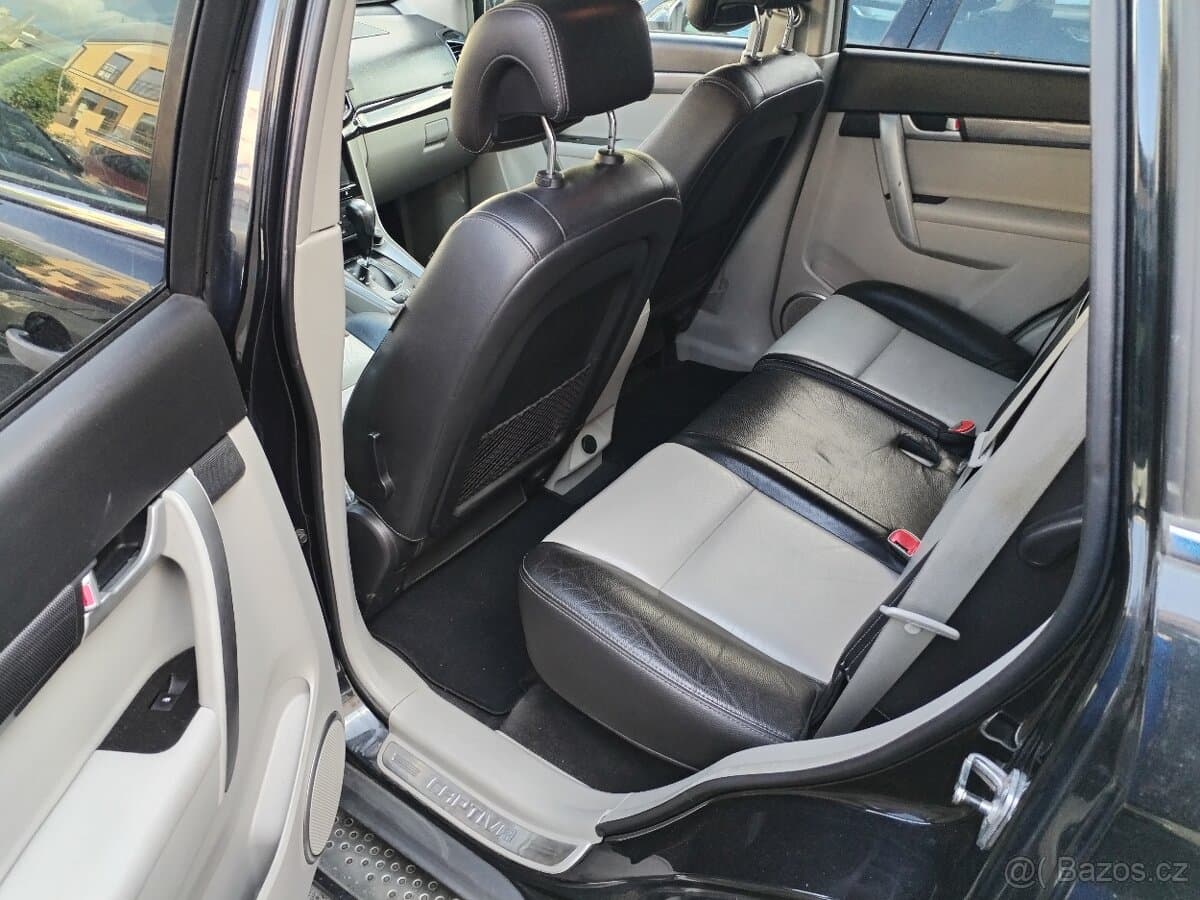 2011 Chevrolet CAPTIVA - 8