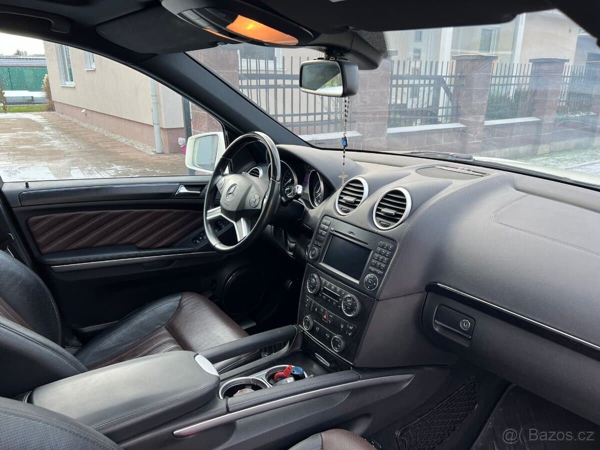 Mercedes-Benz GL - 8