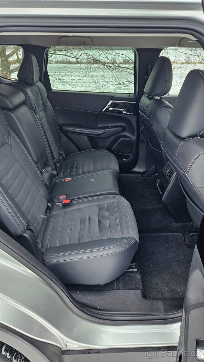 2021 Mitsubishi OUTLANDER - 8