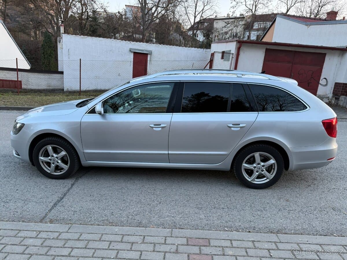 2014 Škoda SUPERB - 8