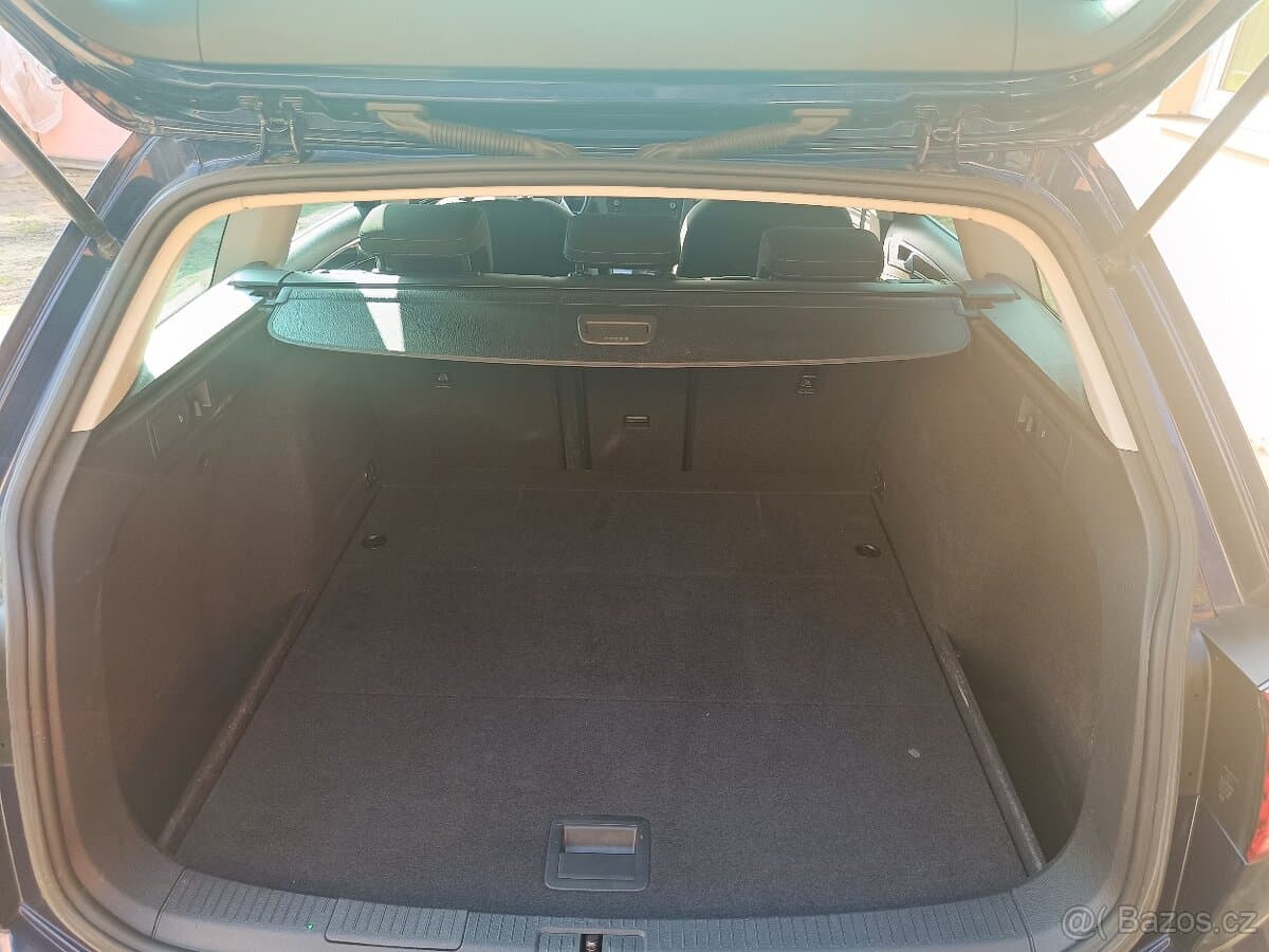 2019 Volkswagen GOLF - 8