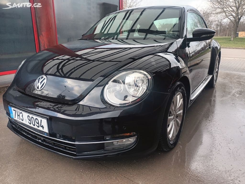 2013 Volkswagen BEETLE - 8