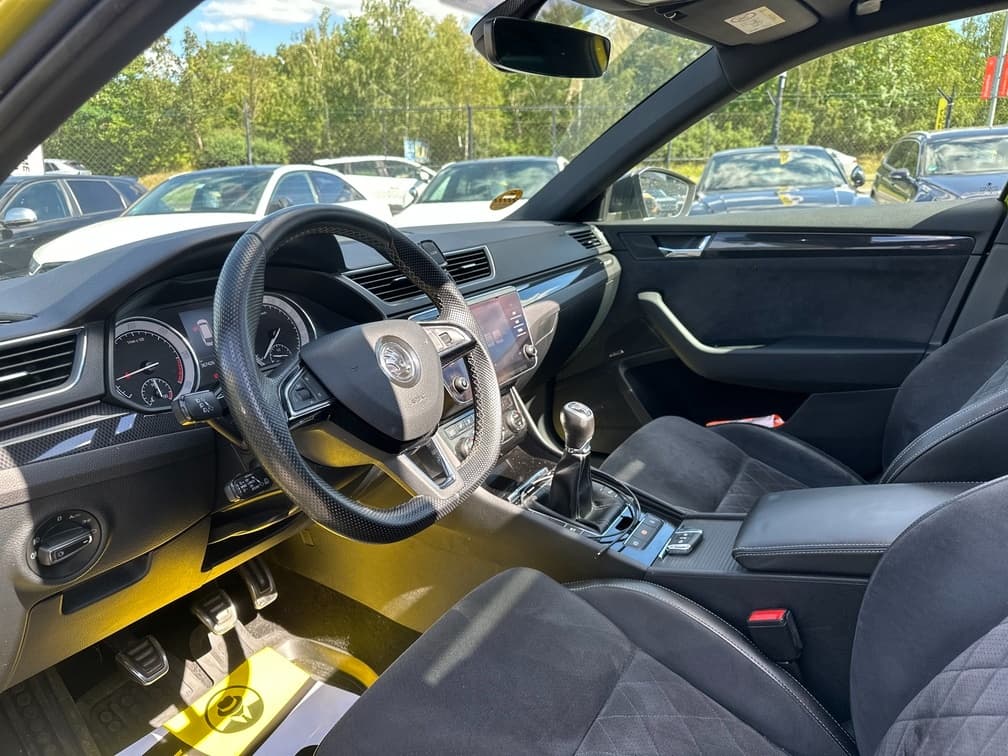 2019 Škoda SUPERB - 8