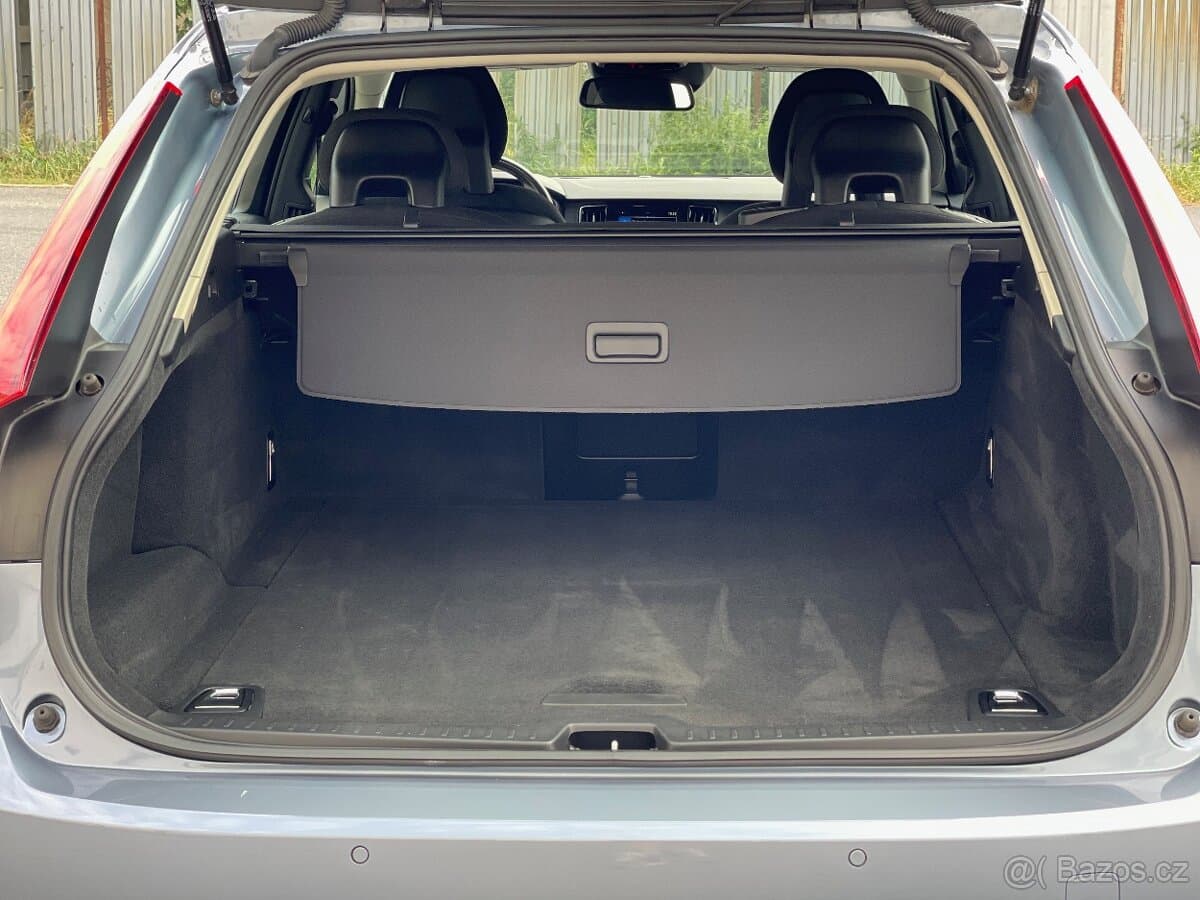 2017 Volvo V90 - 8