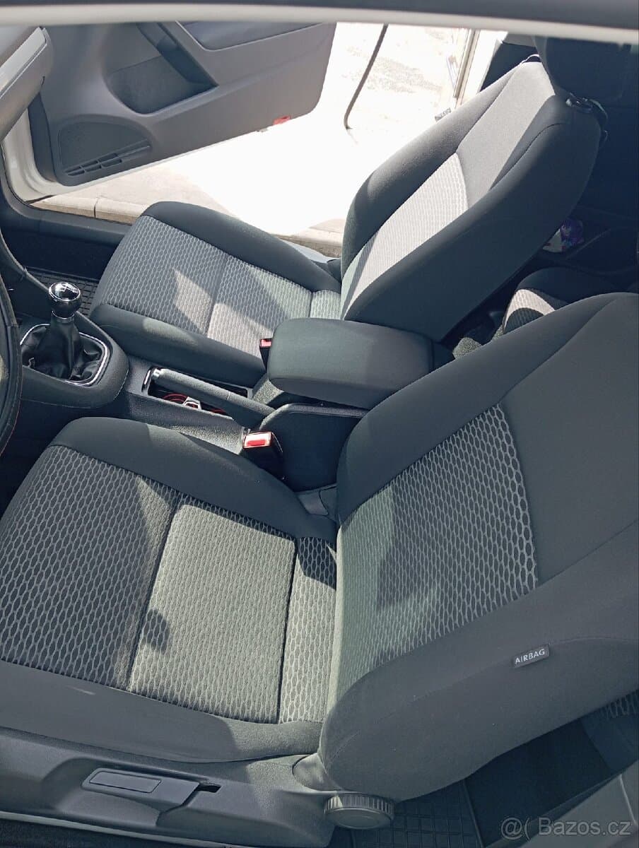 2009 Volkswagen GOLF - 8