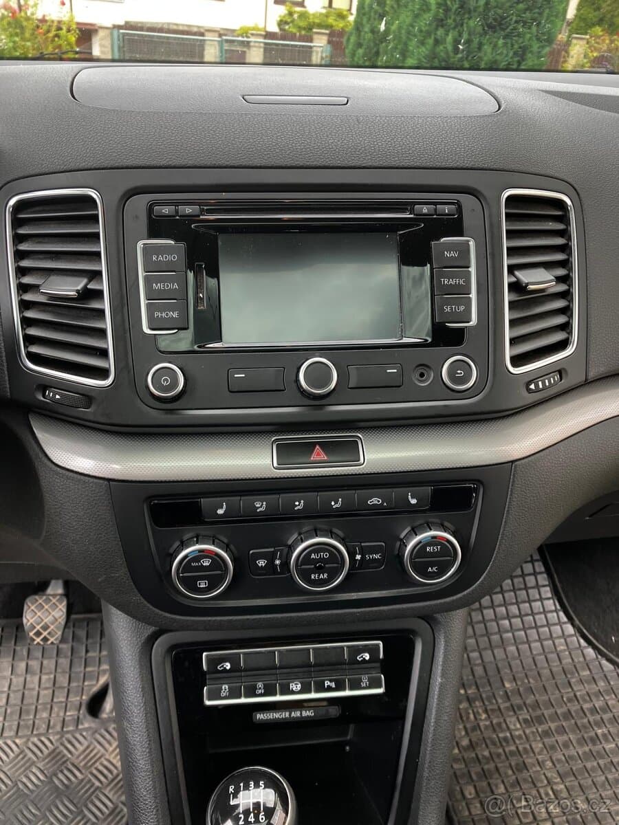 2013 Volkswagen SHARAN - 8