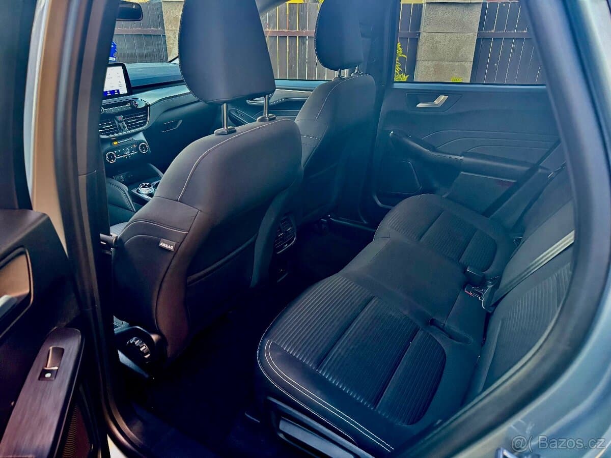 2023 Ford KUGA - 8