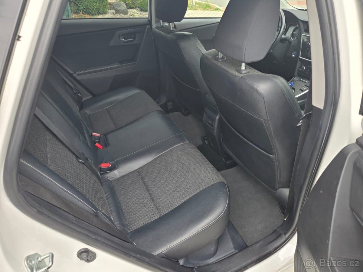 2013 Toyota AURIS - 8
