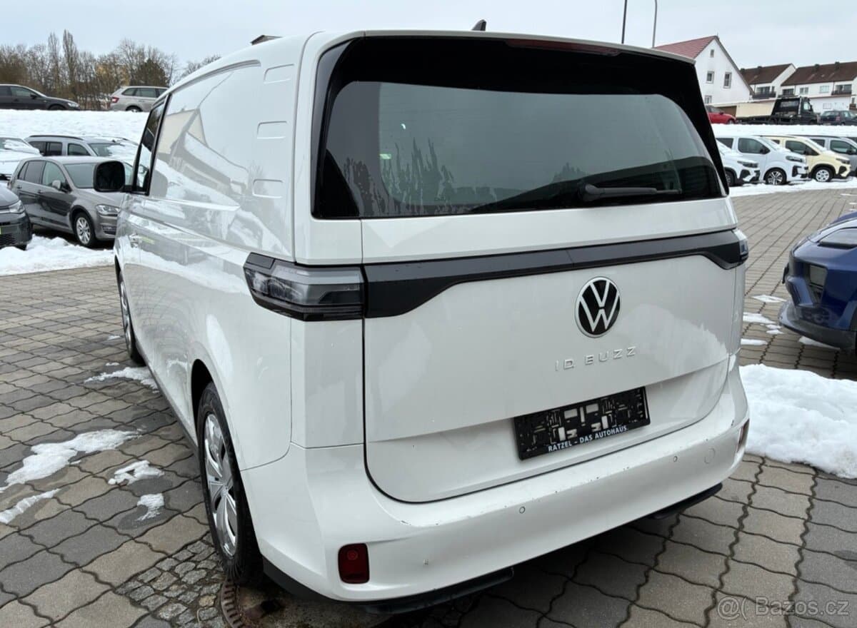 2022 Volkswagen ID. - 8