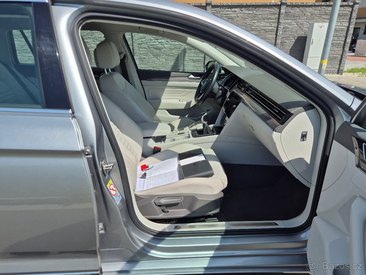 2021 Volkswagen PASSAT - 8