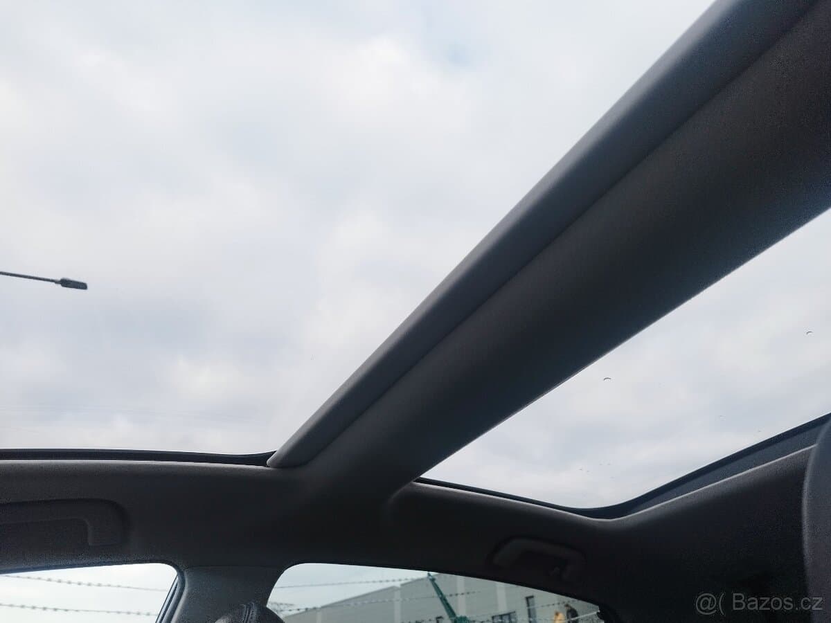 2013 Toyota PRIUS - 8