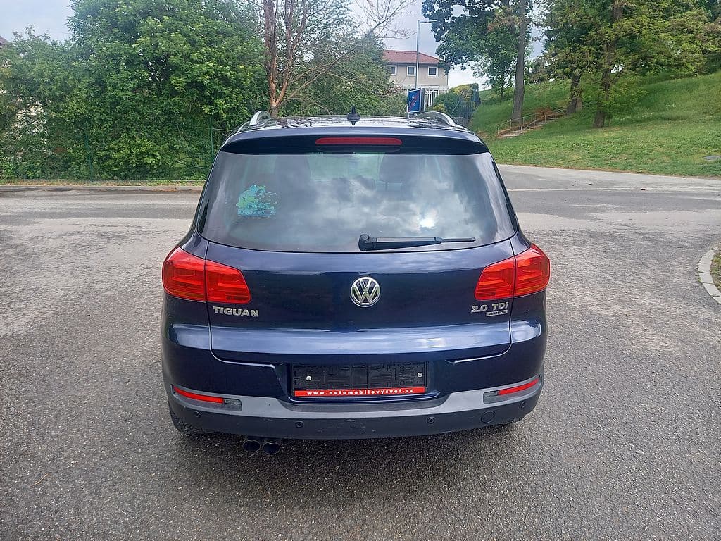 2015 Volkswagen TIGUAN - 8