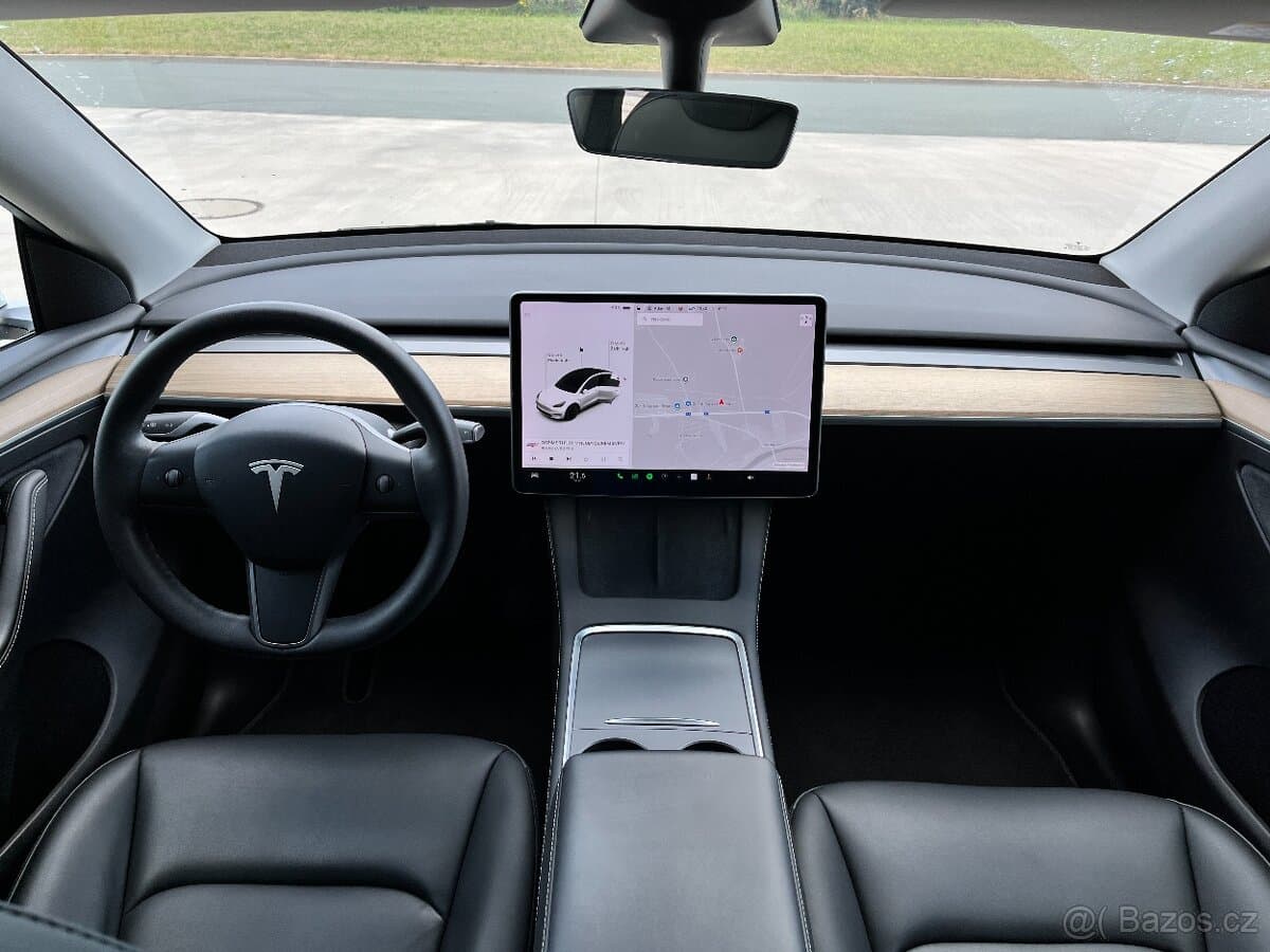 2022 Tesla MODEL Y - 8